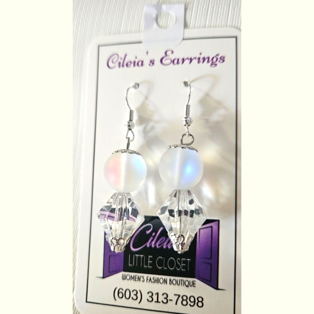 Dangling Earrings, Beaded.